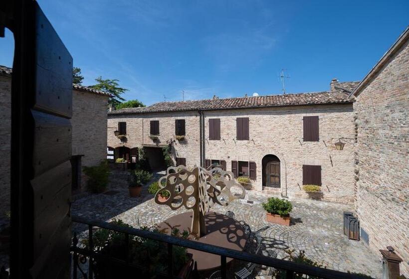 ファミリールーム, Palazzo Viviani Castello Di Montegridolfo