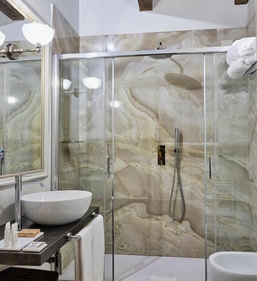 수피리어 룸, Palazzo Viviani Castello Di Montegridolfo