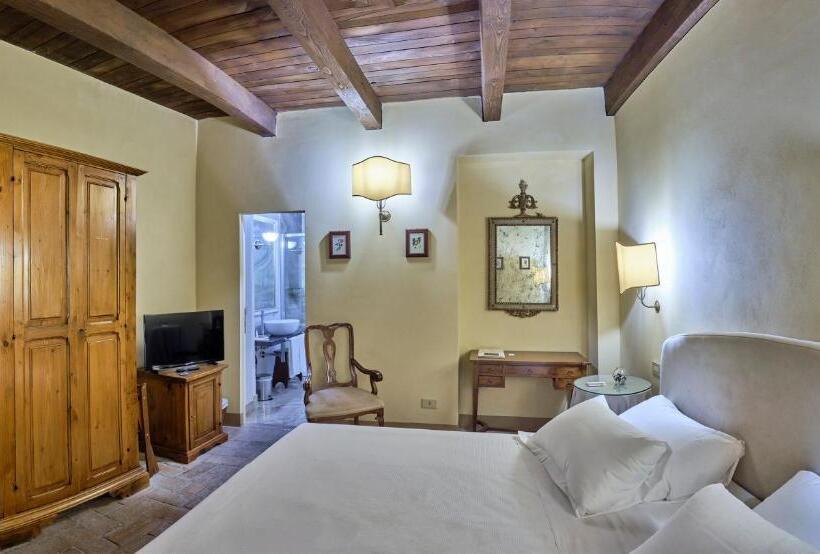 スーペリアールーム, Palazzo Viviani Castello Di Montegridolfo