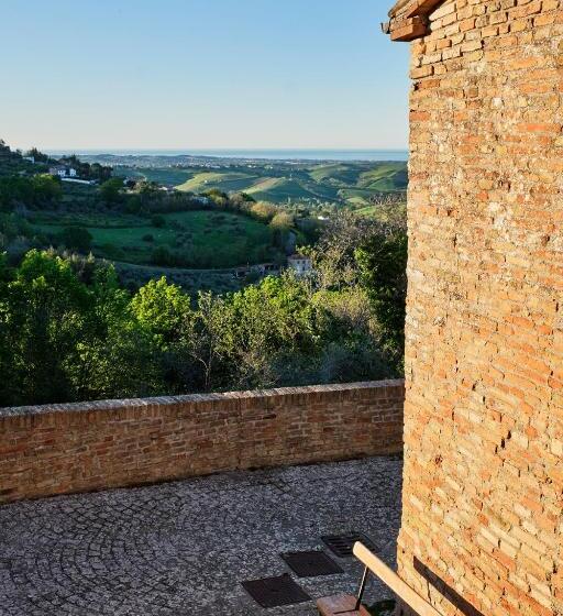スタンダードスタジオ, Palazzo Viviani Castello Di Montegridolfo