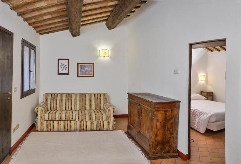 스탠다드 스튜디오, Palazzo Viviani Castello Di Montegridolfo