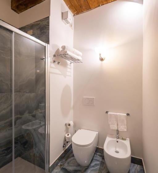 주니어 스위트, Palazzo Viviani Castello Di Montegridolfo