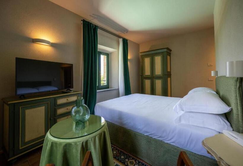 ガーデンビュースタンダードルーム, Palazzo Viviani Castello Di Montegridolfo