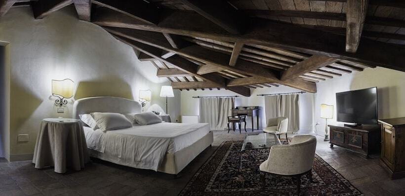 디럭스 룸, Palazzo Viviani Castello Di Montegridolfo