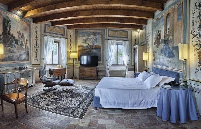 스탠다드 스튜디오, Palazzo Viviani Castello Di Montegridolfo