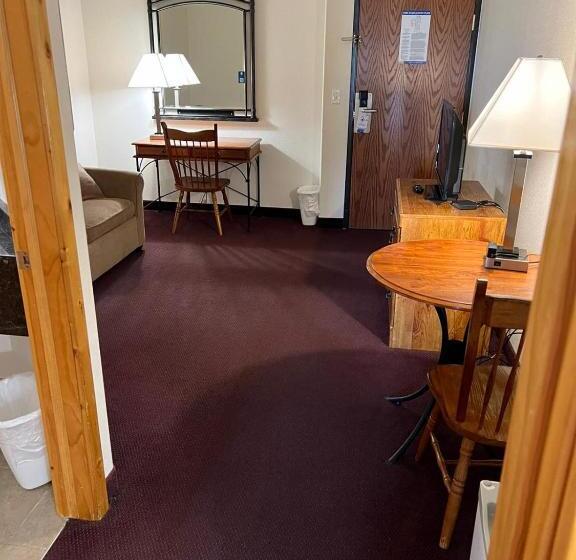 디럭스 스위트 킹 침대, Fairbridge Inn & Suites Williston