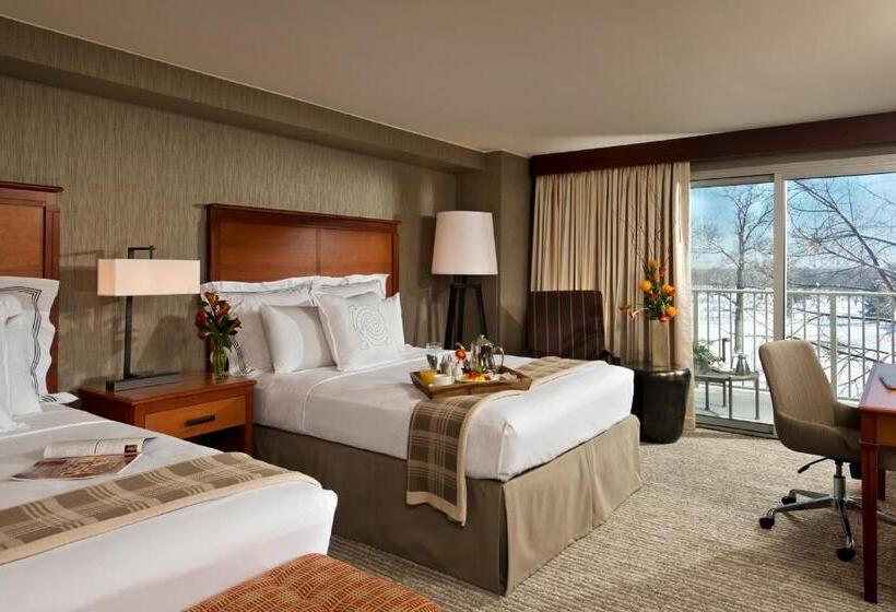 ゴルフ場ビューのダブルベッドスタンダードルーム, Eaglewood Resort & Spa