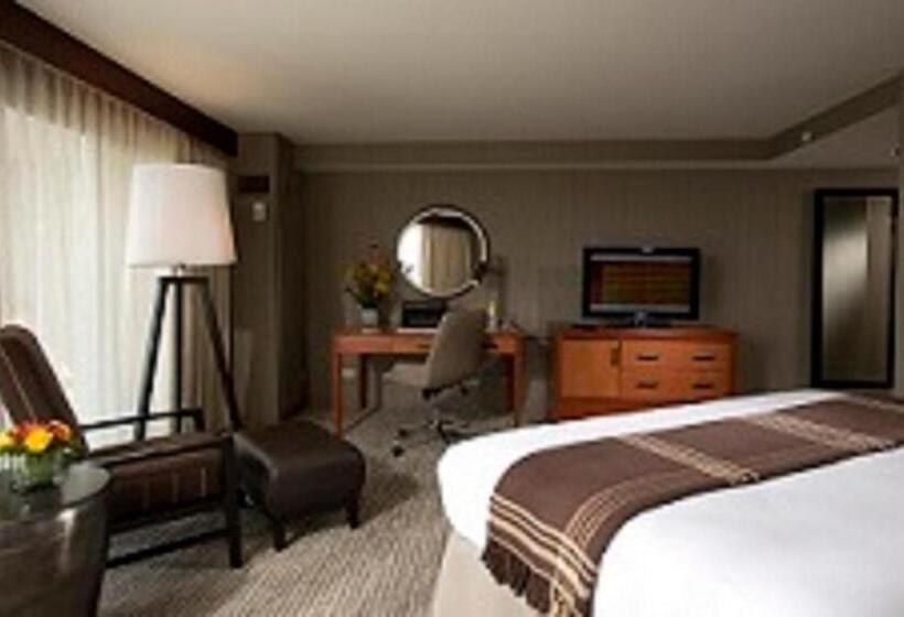 バルコニー付スイート, Eaglewood Resort & Spa