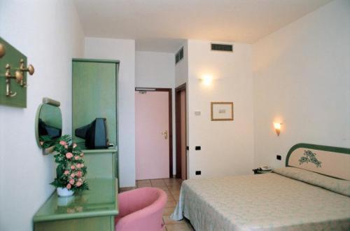 اتاق استاندارد با چشمانداز باغ, Gabbiano