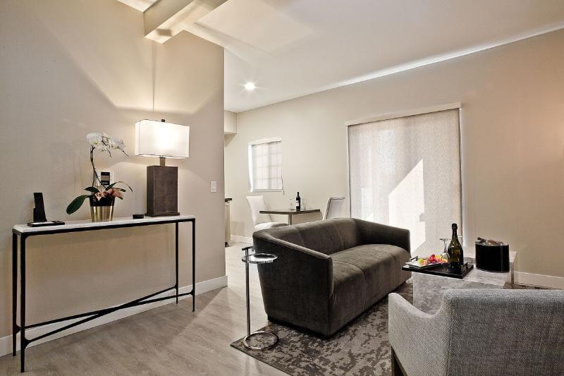 ‫فيلا غرفة نوم واحدة, Grand