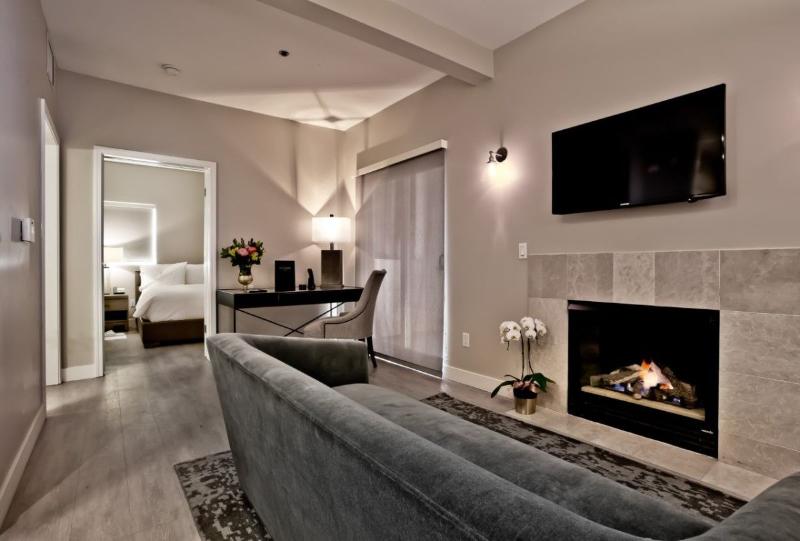 ‫فيلا غرفة نوم واحدة, Grand