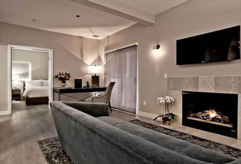 ‫فيلا غرفة نوم واحدة, Grand