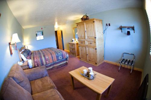 חדר סטנדרט עם מיטת קינג, New Summit Inn