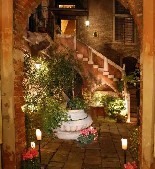 آپارتمان 1 خوابه با چشمانداز, Residence Palazzo Odoni