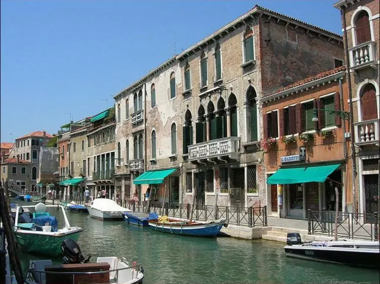 آپارتمان 1 خوابه با چشمانداز, Residence Palazzo Odoni