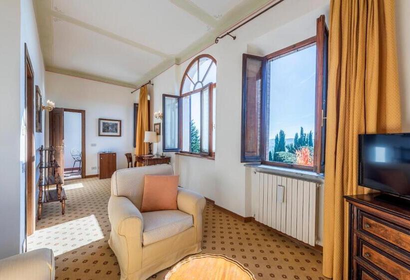 Suite z Balkonem, Relais Vignale & Spa