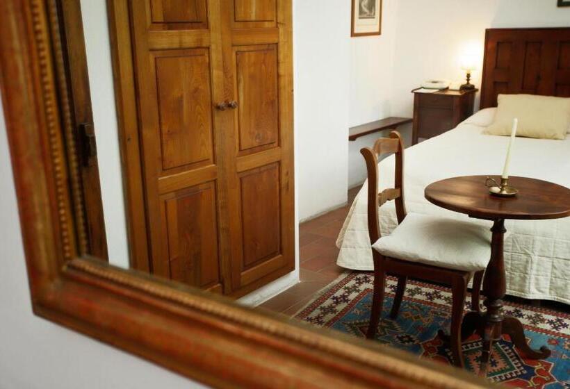 Pokój Klasyczny Widok Ogród, Relais Vignale & Spa