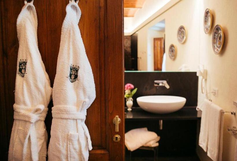 Suite Widok Ogród, Relais Vignale & Spa