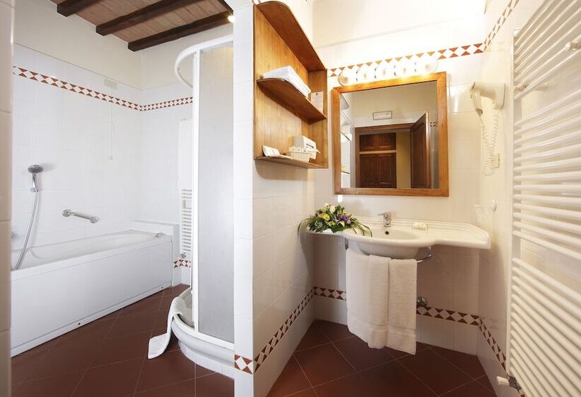 Полулюкс, Relais Vignale & Spa