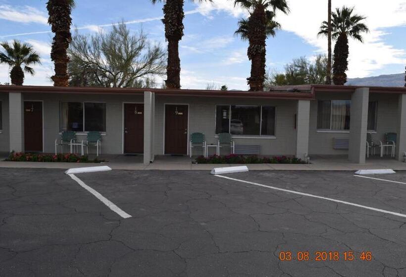 חדר דחוקס עם מיטת קינג, Stanlunds Inn And Suites