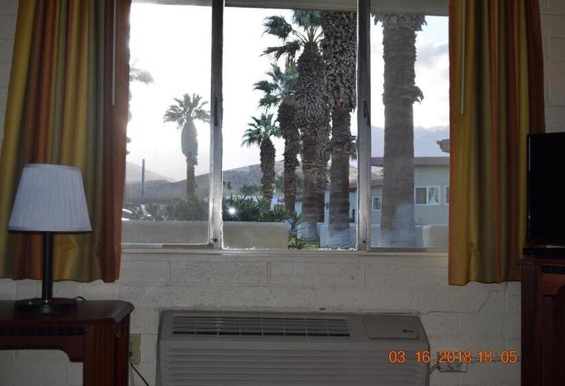 חדר סטנדרט שתי מיטות זוגיות, Stanlunds Inn And Suites