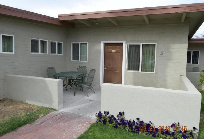 חדר דלוקס עם מיטת קינג, Stanlunds Inn And Suites