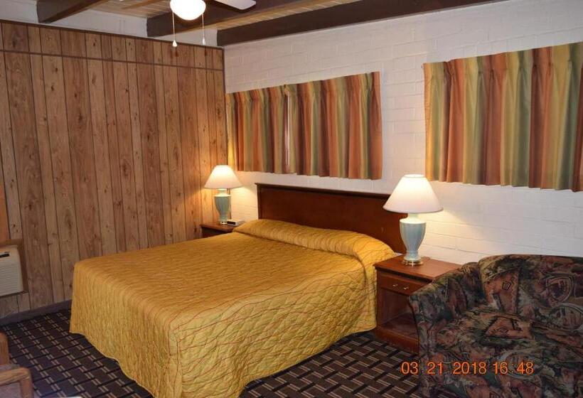 חדר דלוקס עם מיטת קינג, Stanlunds Inn And Suites