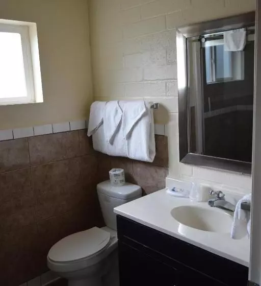 استودیوی لوکس, Stanlunds Inn And Suites