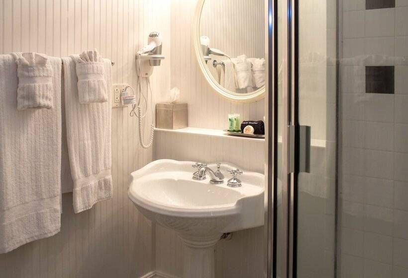 스탠다드 룸 더블 침대, The Marshall House, Historic Inns Of Savannah Collection