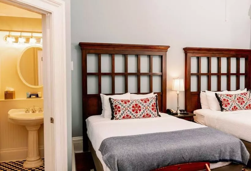 スーペリアールーム, The Marshall House, Historic Inns Of Savannah Collection