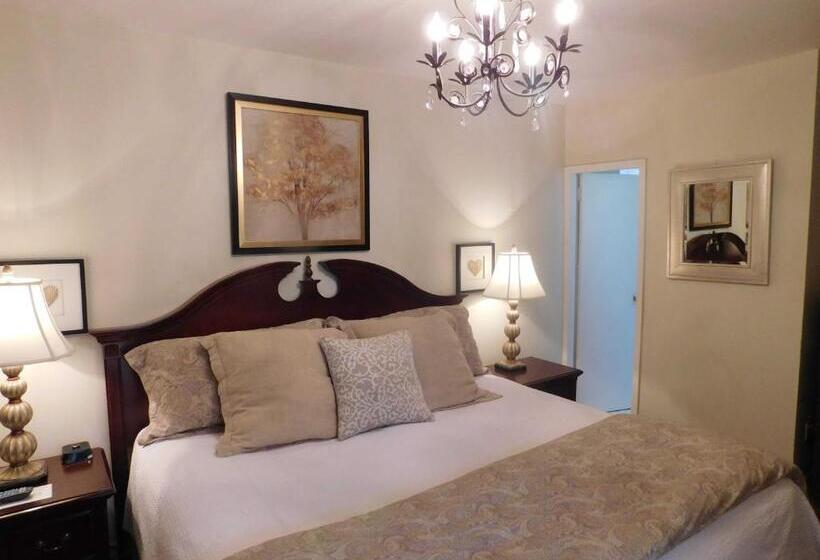 스탠다드 룸 킹사이즈 침대, Rainbow Courts