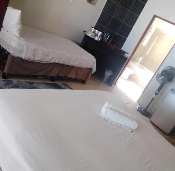 Апартаменты 1 Спальня Нижний Этаж, Pine Tree Lodge Pe