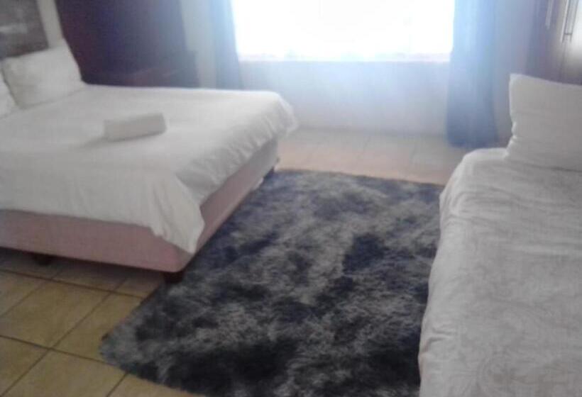 Семейный Номер Deluxe, Pine Tree Lodge Pe