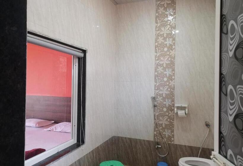 Quarto Quadruple Standart Vista Jardim, Shivshrushti Agro Tourism & River Camp Tapola