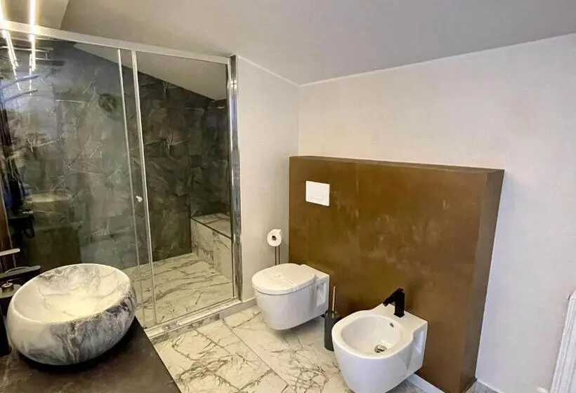 バルコニー付きデラックスルーム, Zen Hotel Focșani