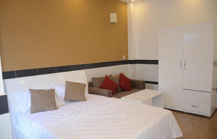 استودیوی استاندارد, Saigon Apartments 2