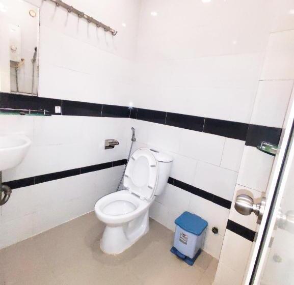 استودیوی استاندارد, Saigon Apartments 2