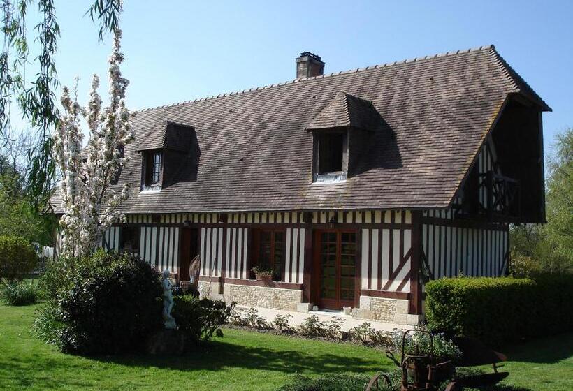 غرفة قياسية, Chambre Chez Corinne