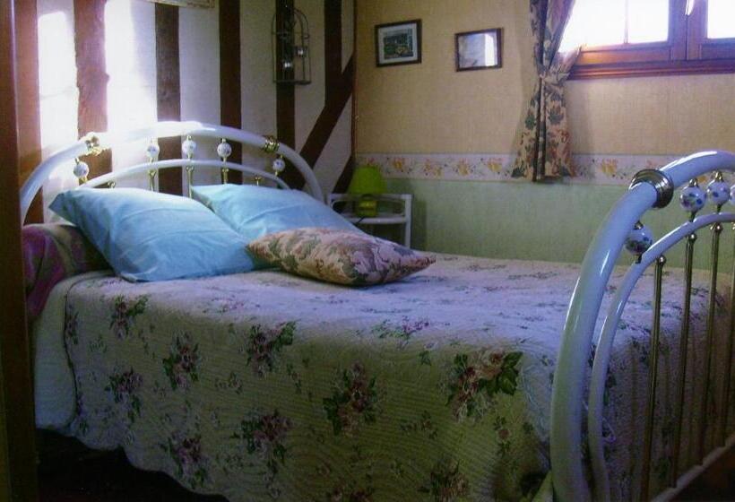 غرفة قياسية, Chambre Chez Corinne