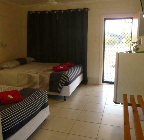 חדר סטנדרט לשלושה, Chillagoe Cockatoo Hotel Motel