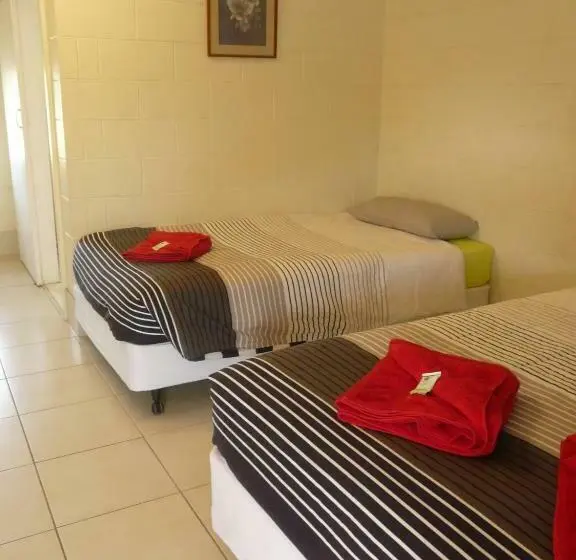 スタンダードトリプルルーム, Chillagoe Cockatoo Hotel Motel