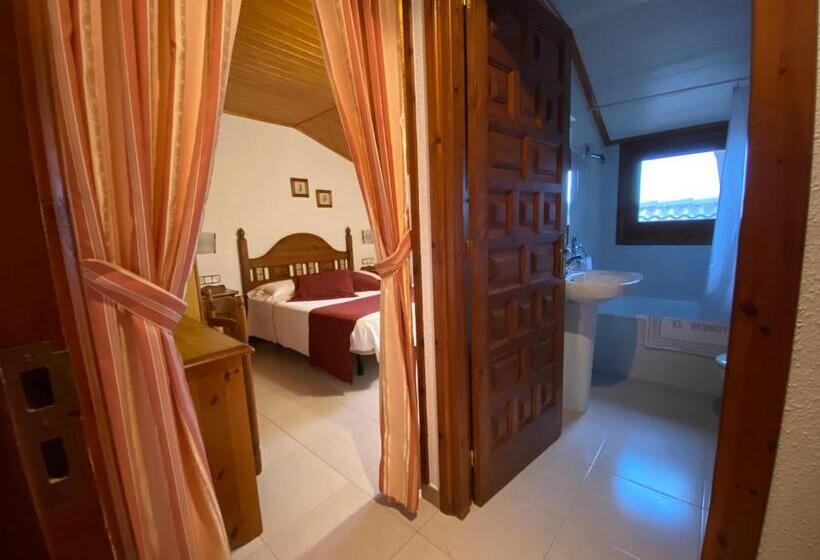 غرفة قياسية, El Serrat De Tregura