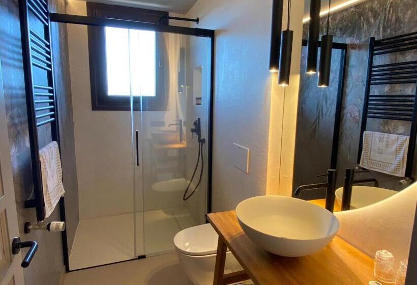 غرفة قياسية مزوَّدة بشُرفة, El Serrat De Tregura