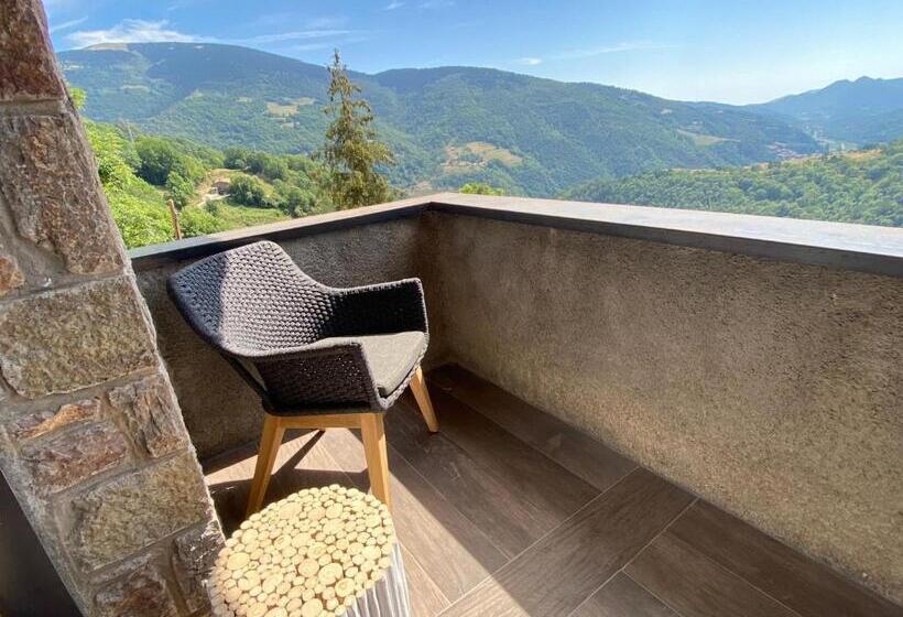 غرفة قياسية مزوَّدة بشُرفة, El Serrat De Tregura