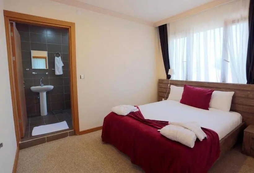 ファミリーステューディオ, Kapri Termal Hotel & Kaplica Yalova