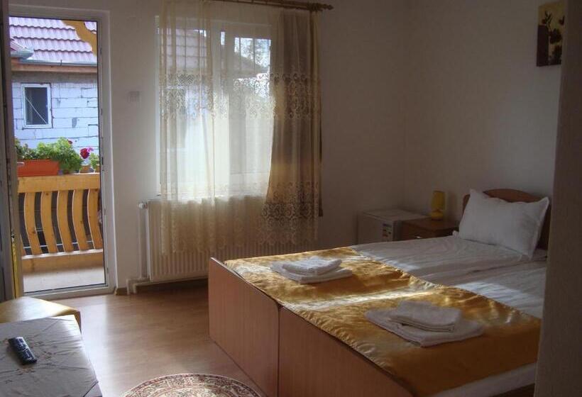 غرفة قياسية ثلاثية, Casa Mia