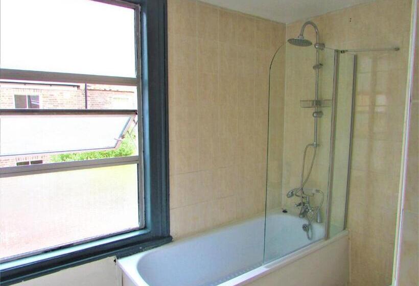 חדר סטנדרט עם מיטת קינג, Home Away From Home