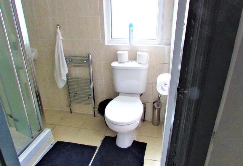 חדר סטנדרט עם מיטת קינג, Home Away From Home