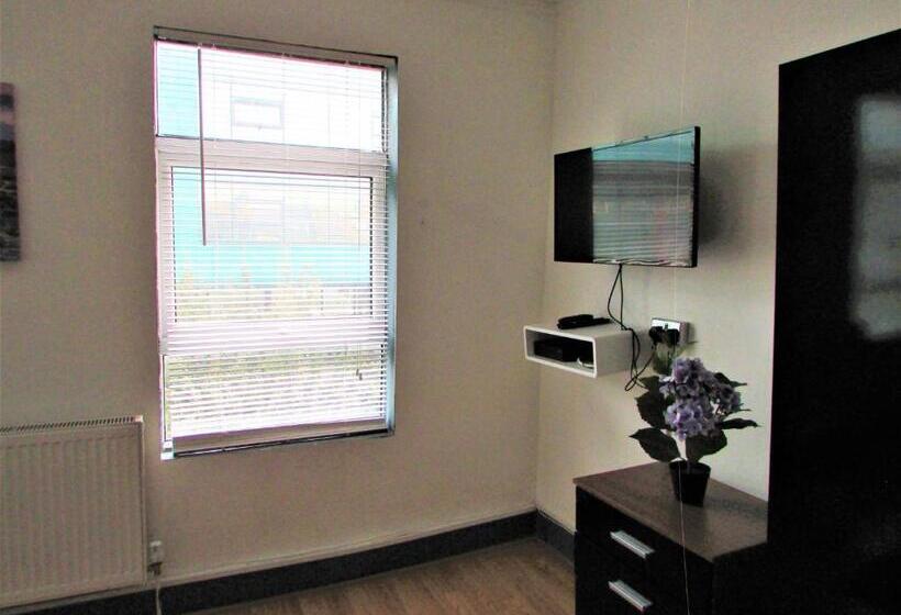 חדר סטנדרט עם מיטת קינג, Home Away From Home