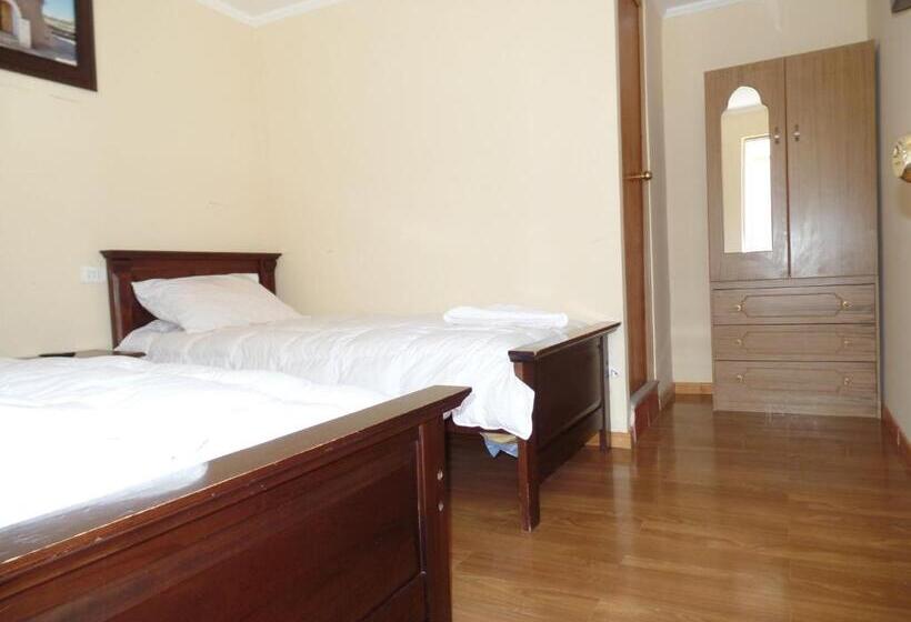 اتاق استاندارد, Hostal America